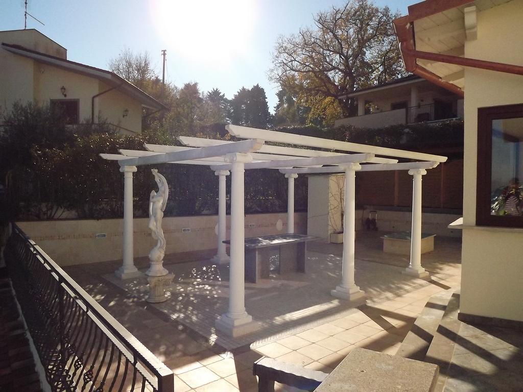 The White Villa Bracciano  Exterior foto